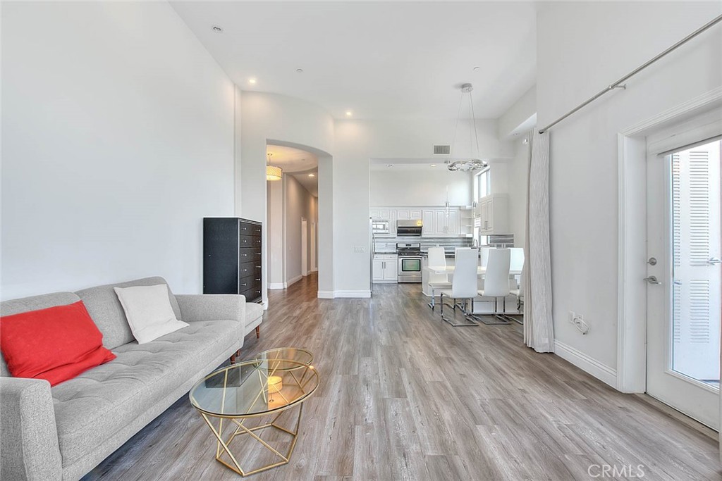 600 N Atlantic Boulevard 209