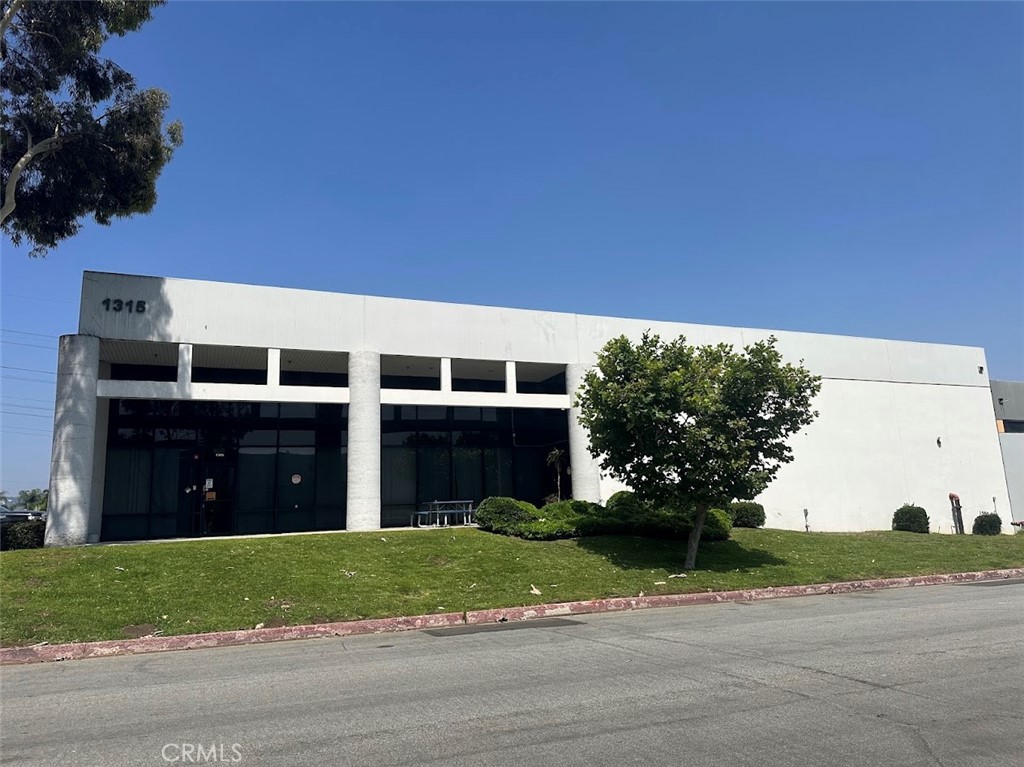 1315 S Johnson Drive