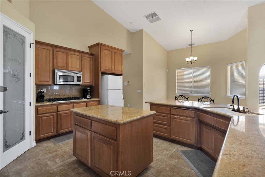 21777 Poppy Road