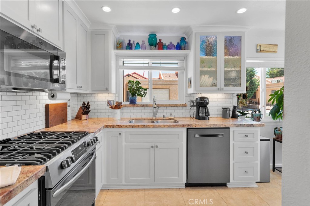 11635 Locust Lane