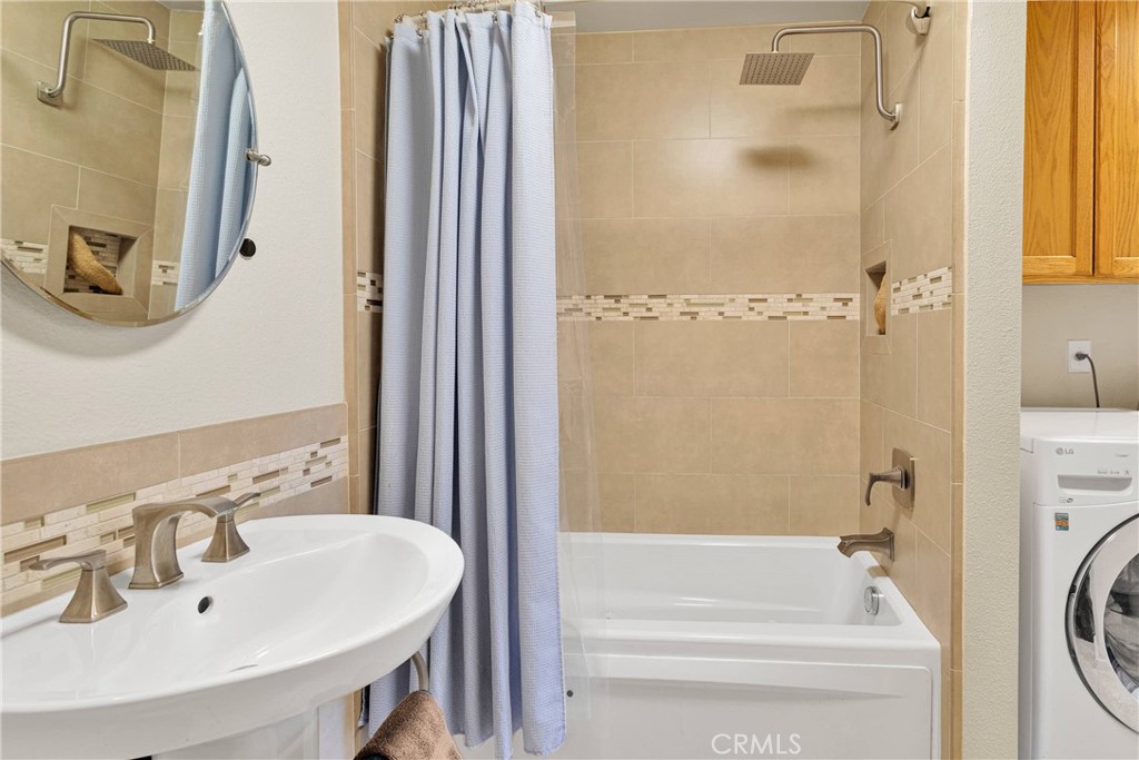 11635 Locust Lane