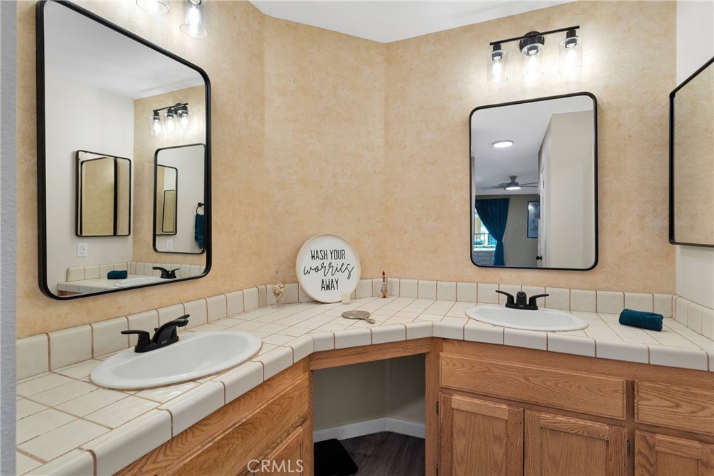 11635 Locust Lane