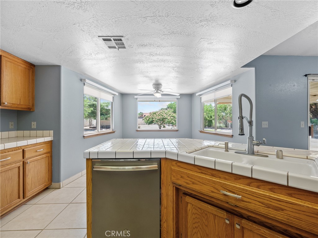 7556 Glider Avenue