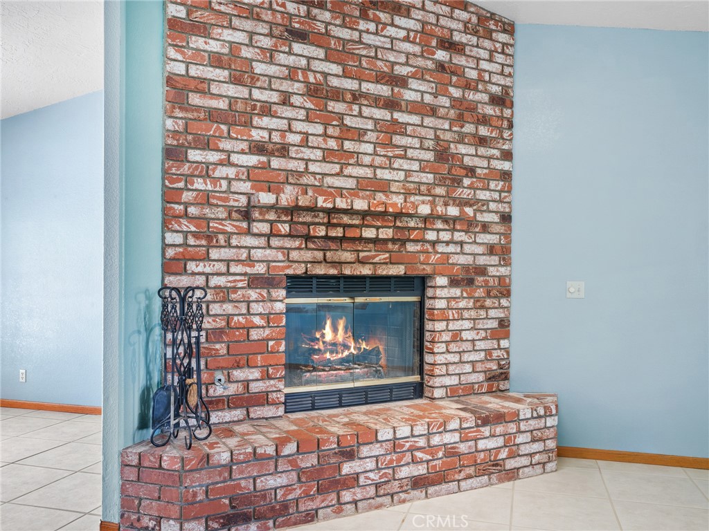 7556 Glider Avenue