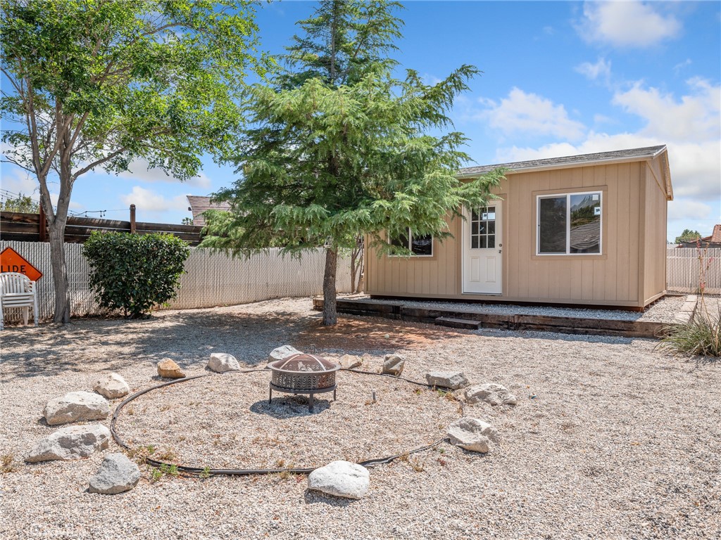 7556 Glider Avenue