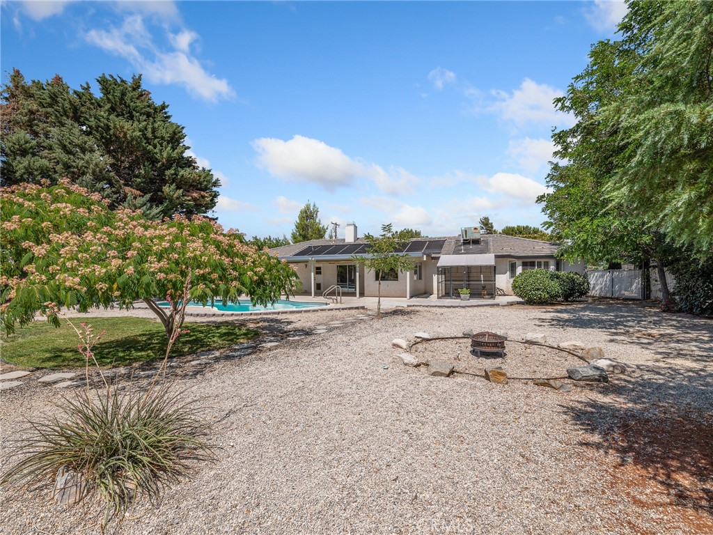 7556 Glider Avenue