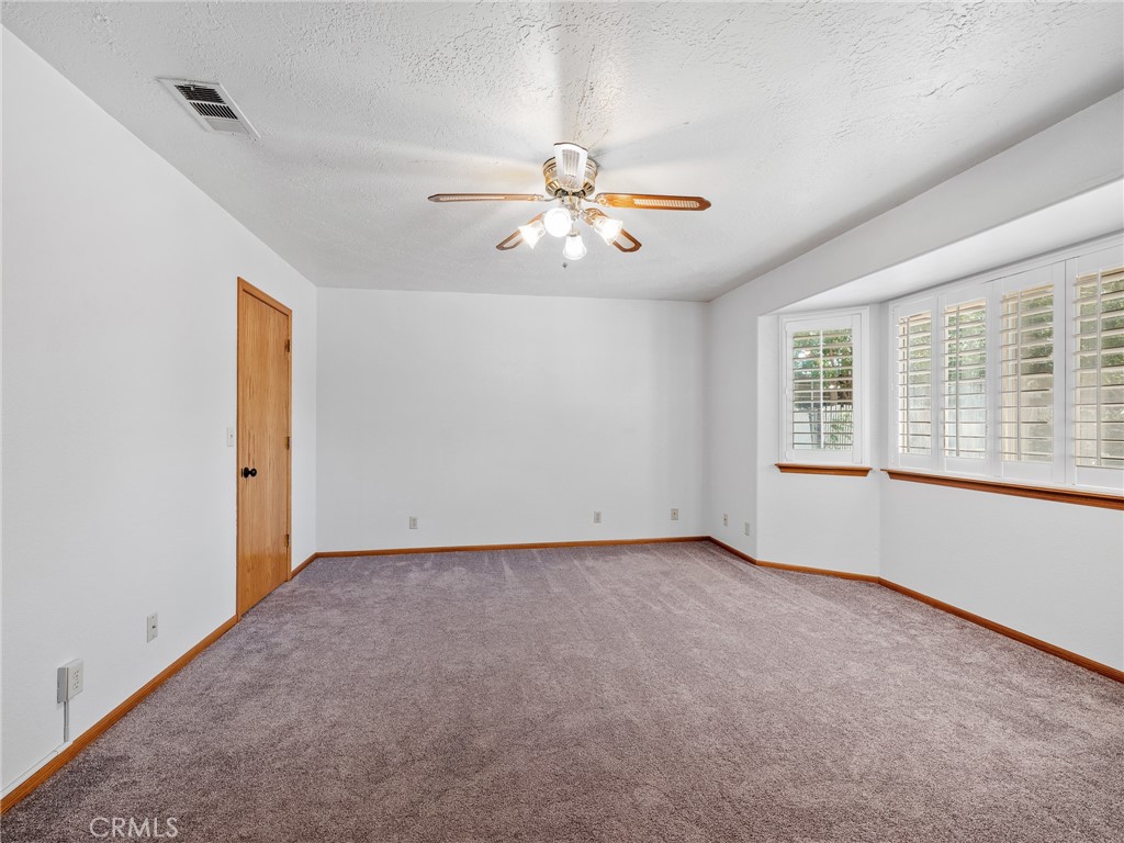 7556 Glider Avenue