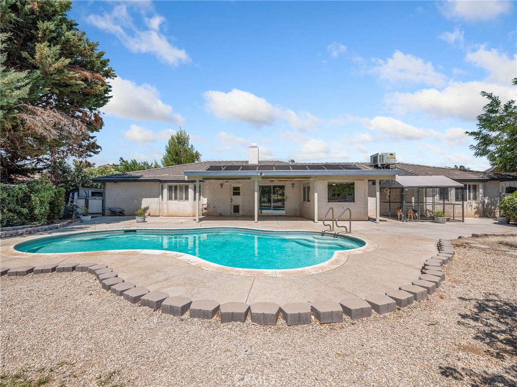 7556 Glider Avenue
