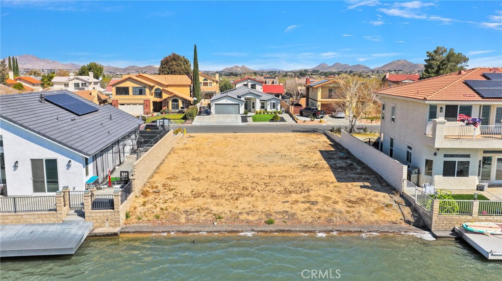 18055 Lakeview Drive