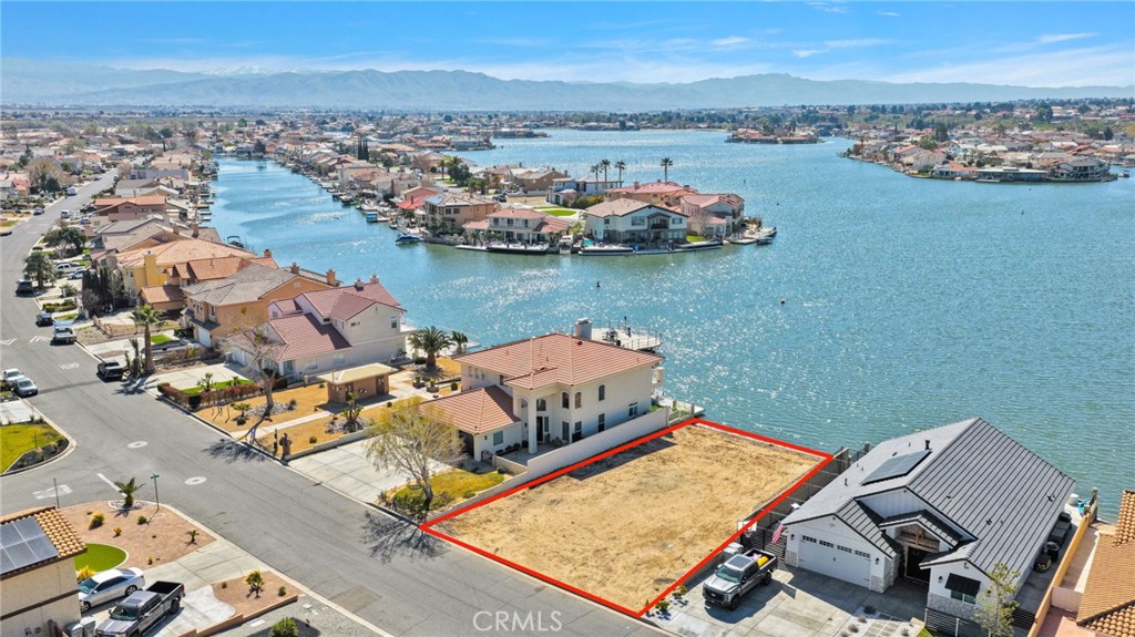 18055 Lakeview Drive