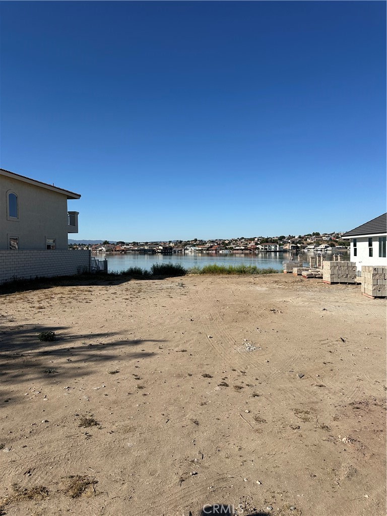 18055 Lakeview Drive