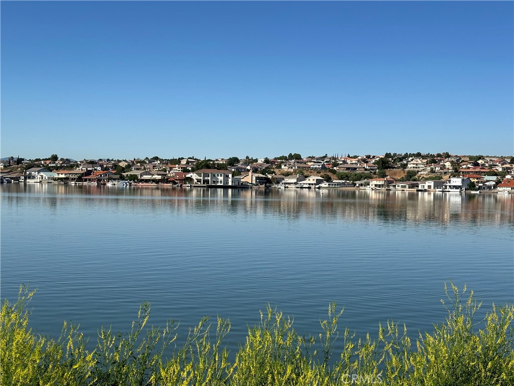 18055 Lakeview Drive