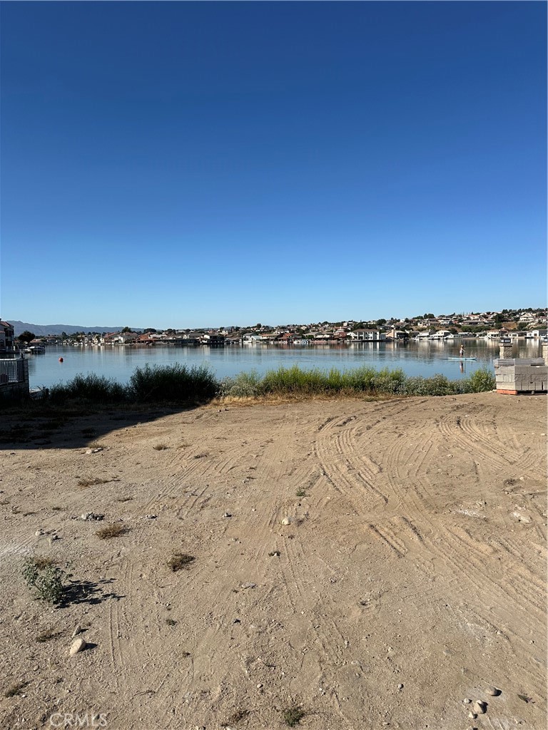 18055 Lakeview Drive