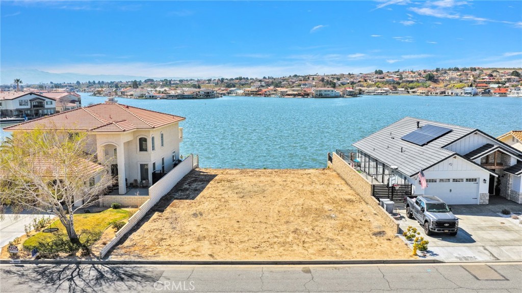 18055 Lakeview Drive