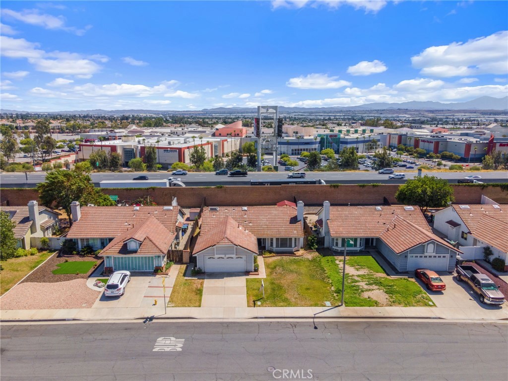 22533 Kinross Lane