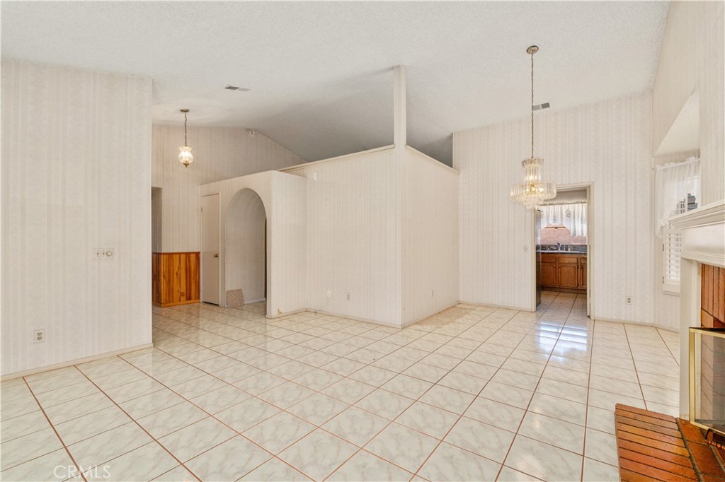 22533 Kinross Lane