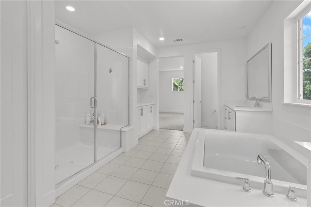 211 Creekside Court