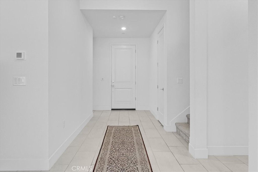 211 Creekside Court