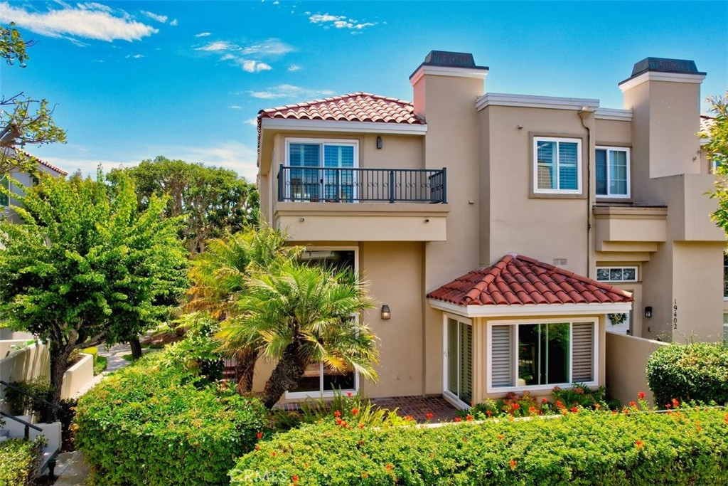 19406 Merion Circle