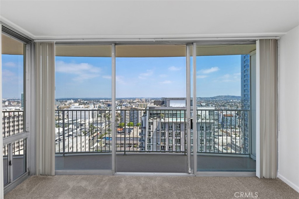 700 E Ocean Boulevard 2602