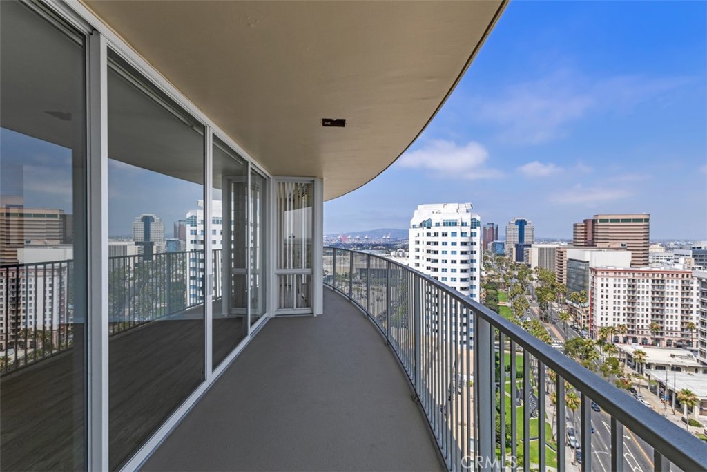 700 E Ocean Boulevard 2602