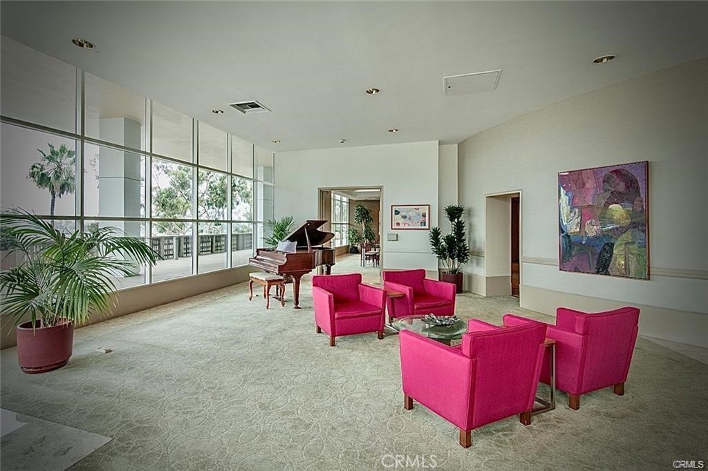 700 E Ocean Boulevard 2602