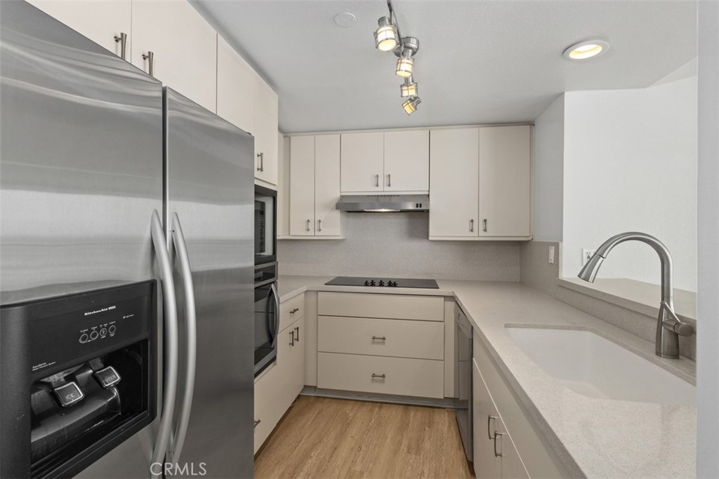 700 E Ocean Boulevard 2602