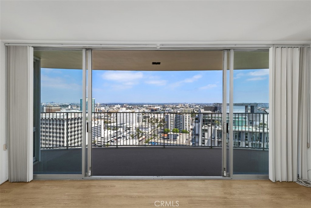 700 E Ocean Boulevard 2602
