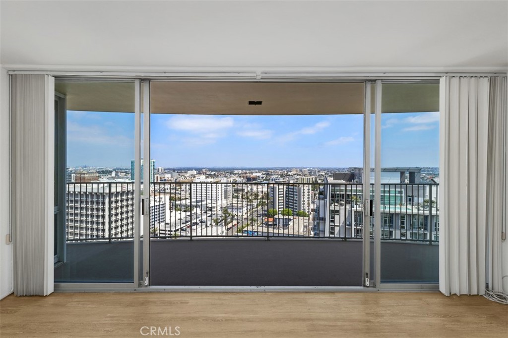 700 E Ocean Boulevard 2602