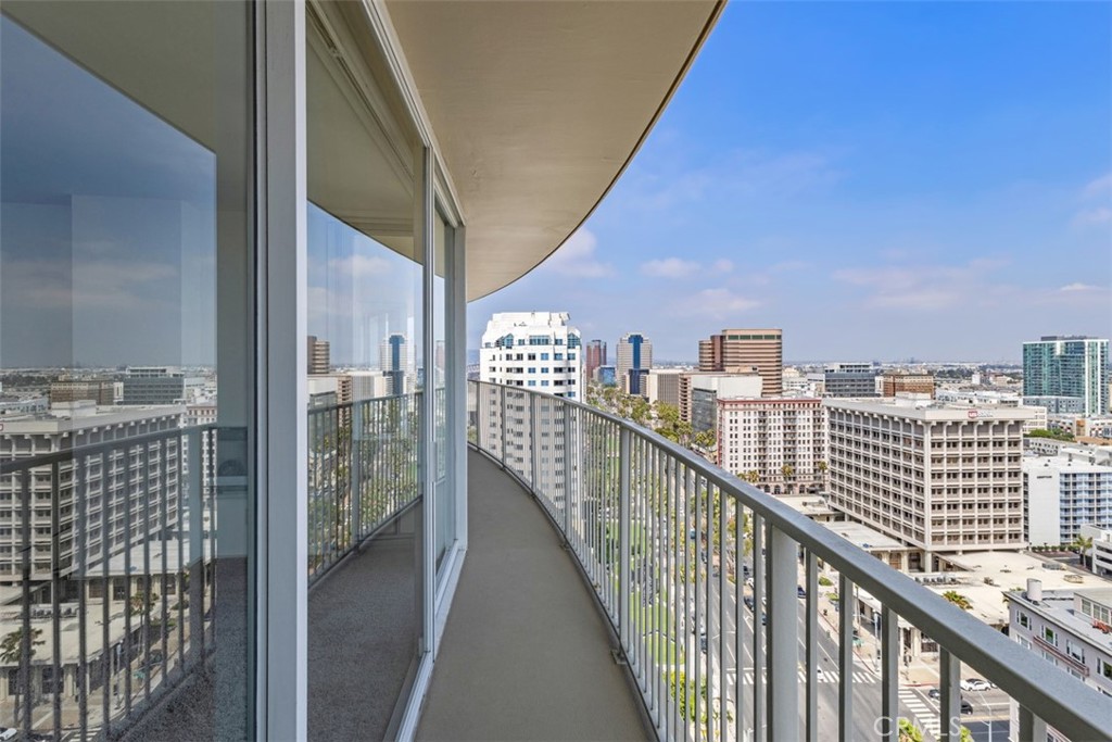 700 E Ocean Boulevard 2602