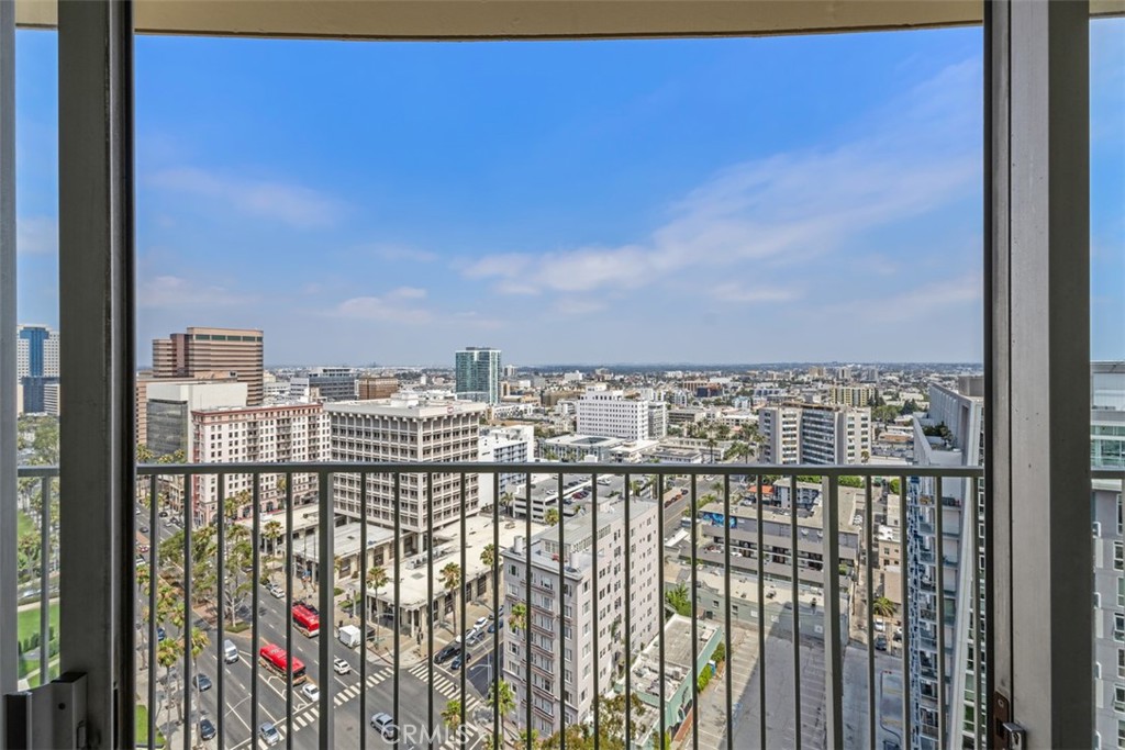 700 E Ocean Boulevard 2602