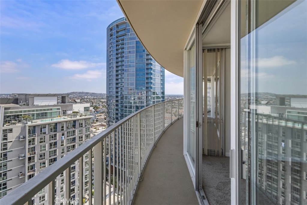 700 E Ocean Boulevard 2602