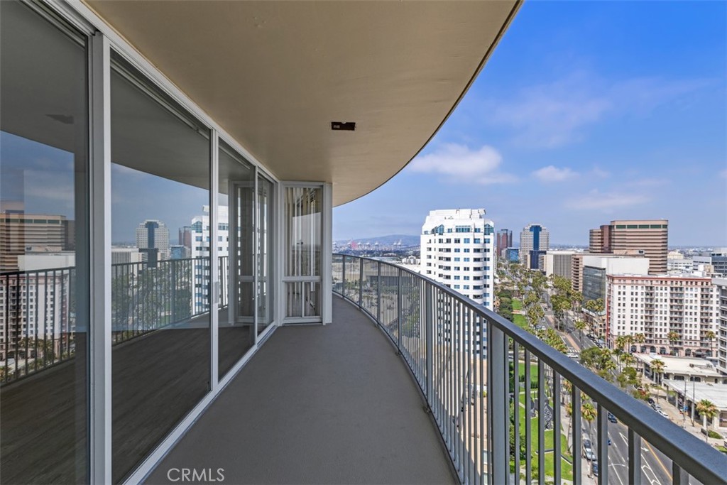 700 E Ocean Boulevard 2602