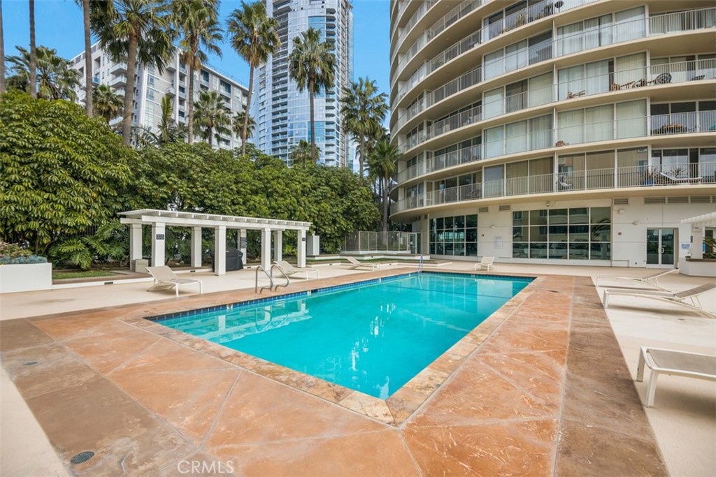 700 E Ocean Boulevard 2602
