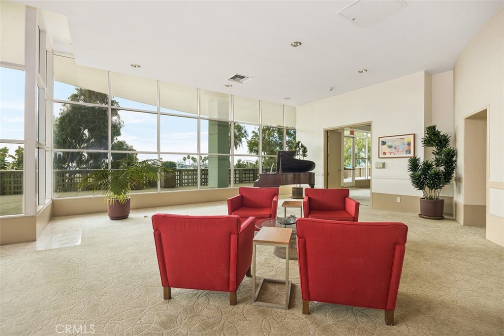 700 E Ocean Boulevard 2602