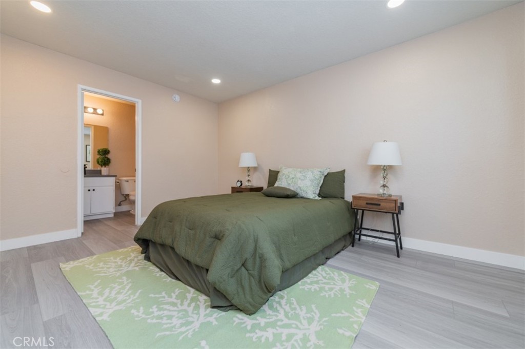 1309 W Mission Boulevard 127