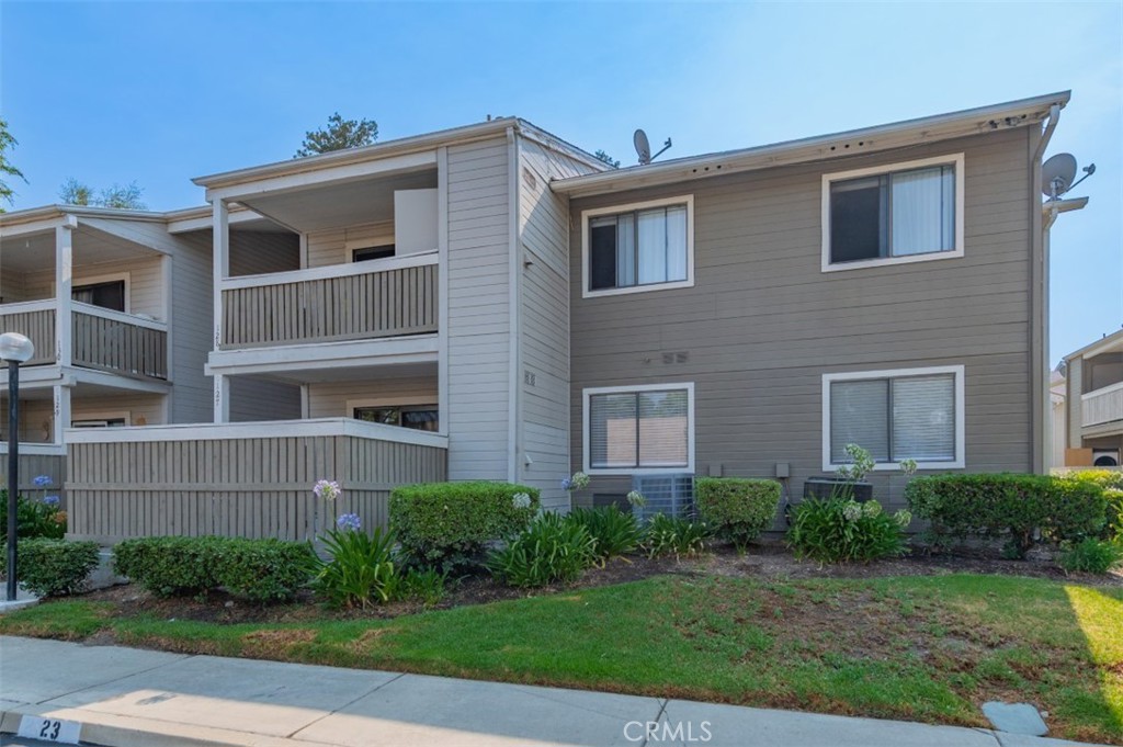 1309 W Mission Boulevard 127
