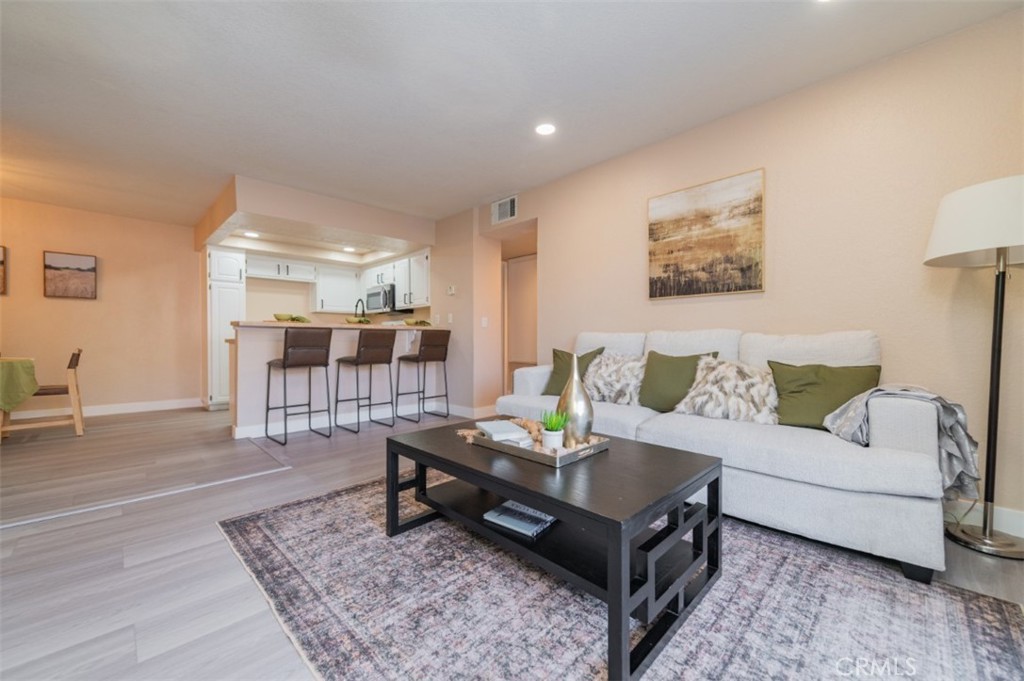 1309 W Mission Boulevard 127