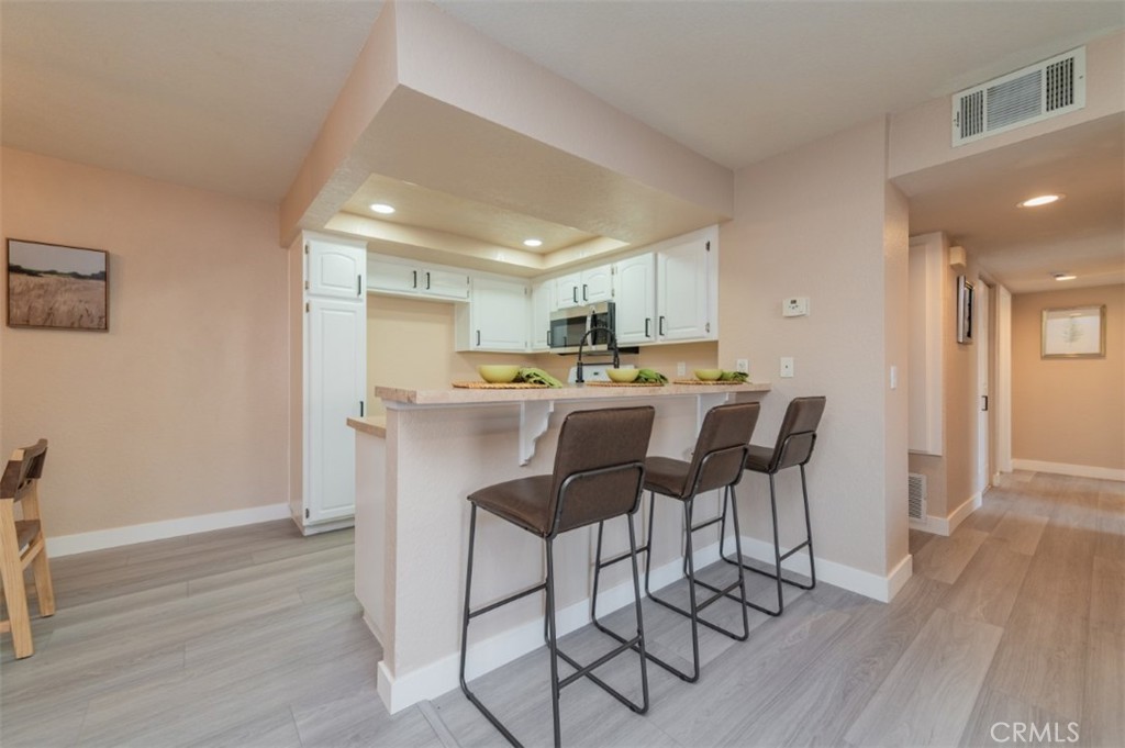 1309 W Mission Boulevard 127