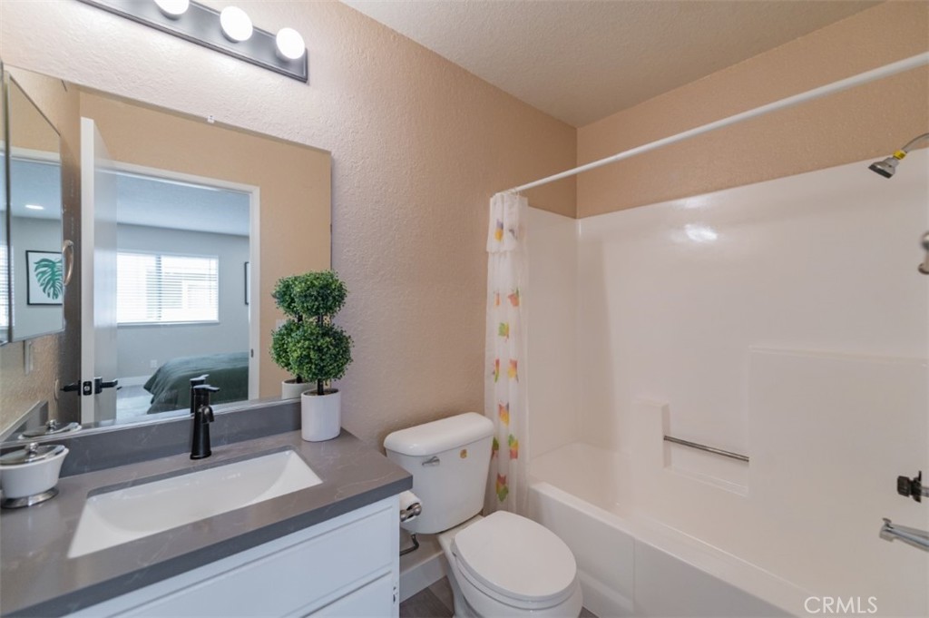 1309 W Mission Boulevard 127