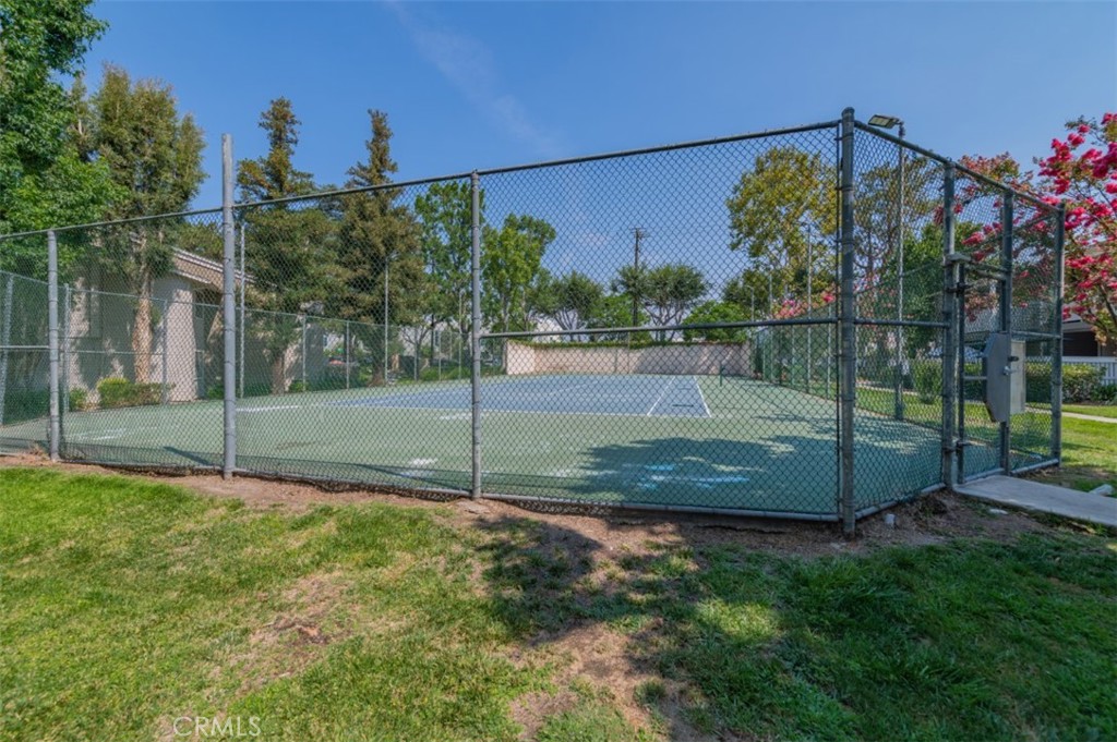 1309 W Mission Boulevard 127