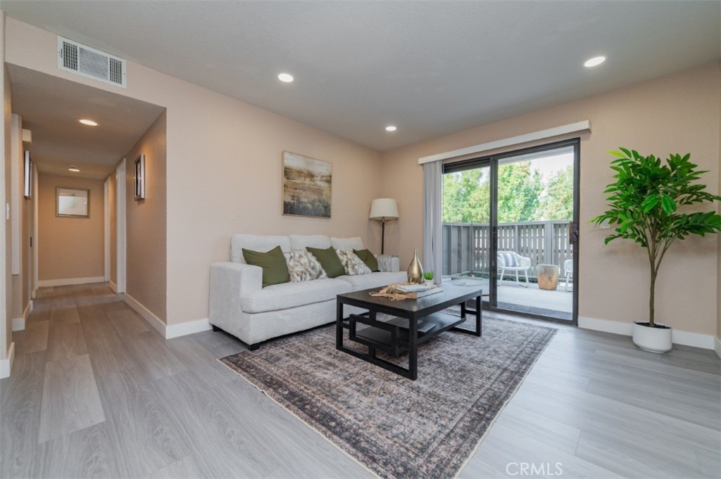 1309 W Mission Boulevard 127