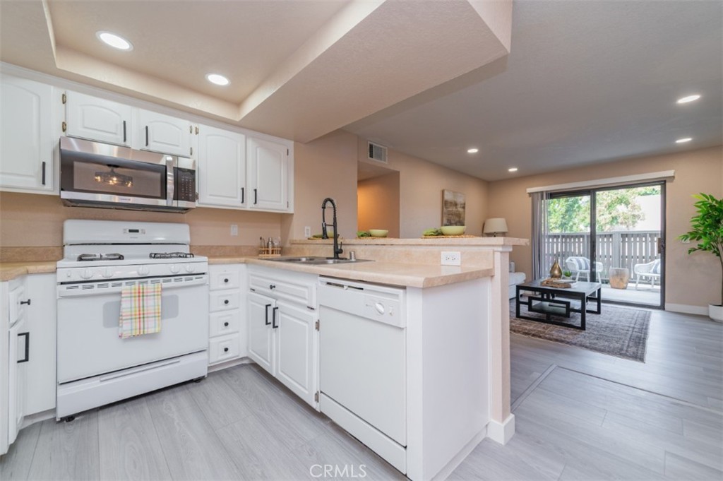 1309 W Mission Boulevard 127