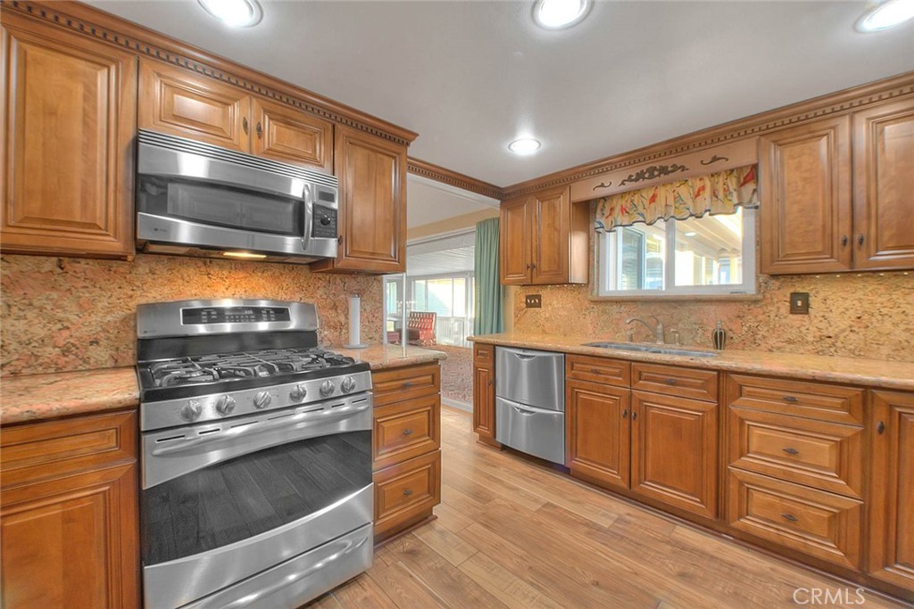 1746 W Southgate Avenue