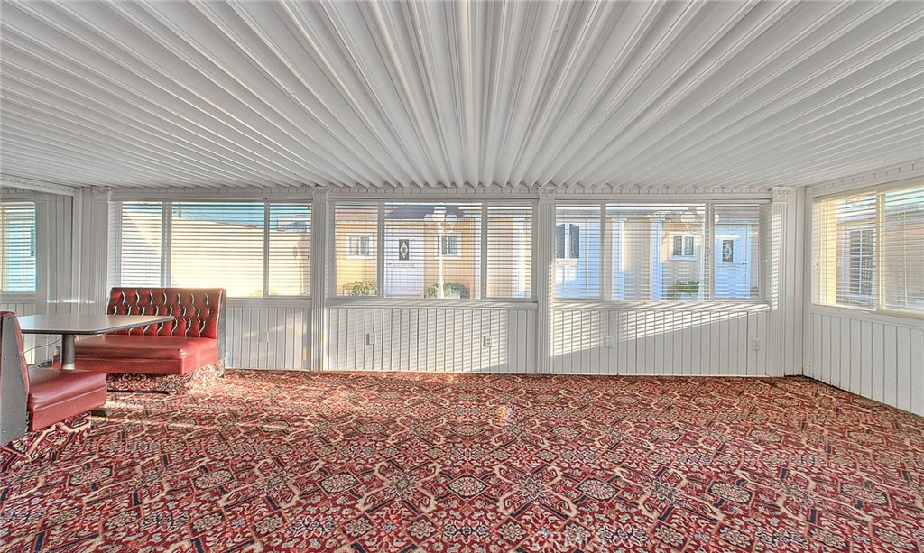 1746 W Southgate Avenue