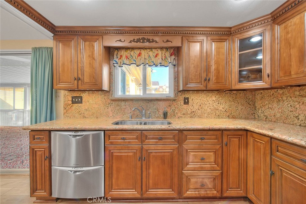 1746 W Southgate Avenue