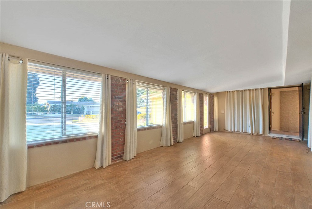 1746 W Southgate Avenue