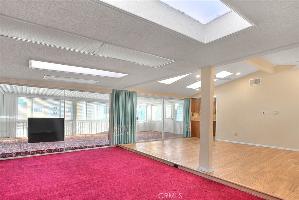 1746 W Southgate Avenue