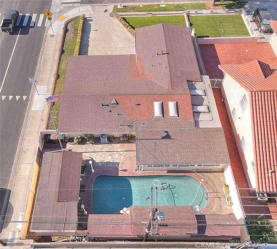 1746 W Southgate Avenue