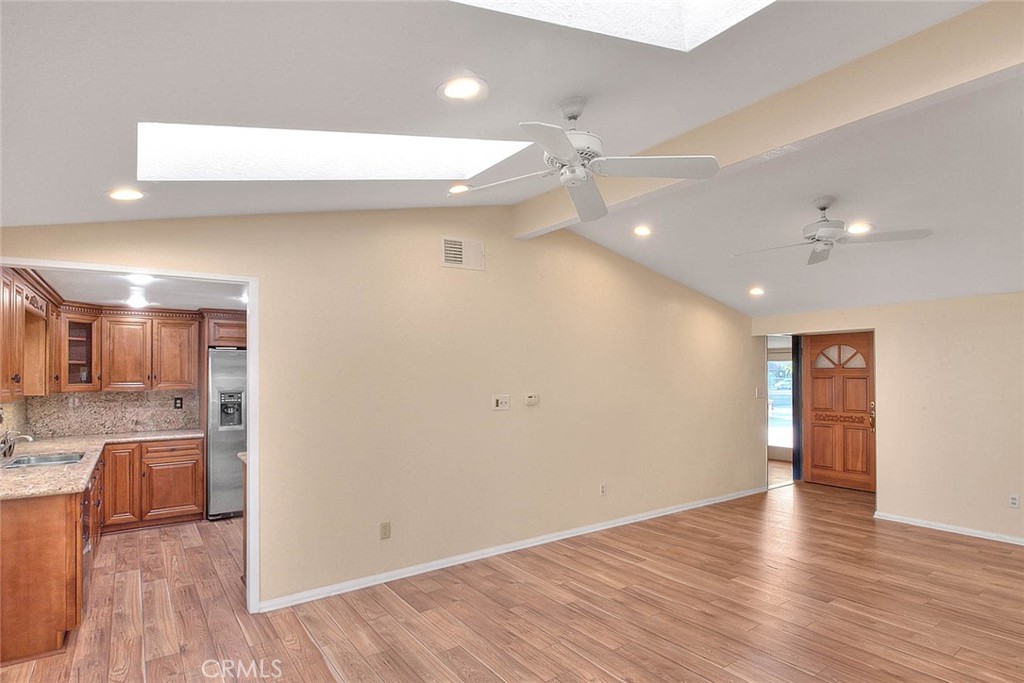 1746 W Southgate Avenue